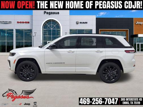 Bright White Clearcoat 2026 Jeep Grand Cherokee Limited