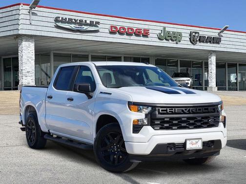 2023 Chevrolet Silverado 1500 Custom