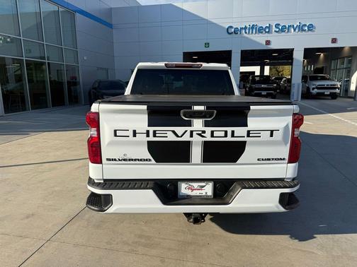 2023 Chevrolet Silverado 1500 Custom