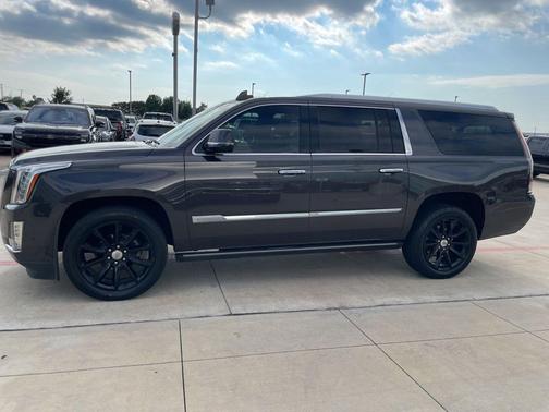 2018 Cadillac Escalade ESV Premium Luxury