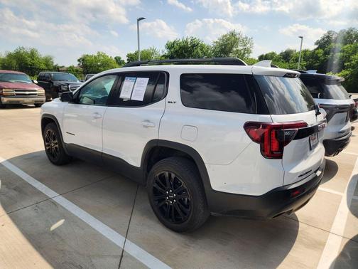 Summit White 2022 GMC Acadia FWD SLT
