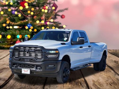 2026 RAM 3500 Tradesman Crew Cab 4x4 8' Box