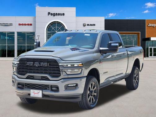 Ceramic Gray Clearcoat 2026 RAM 2500 Laramie Crew Cab 4x4 6'4' Box