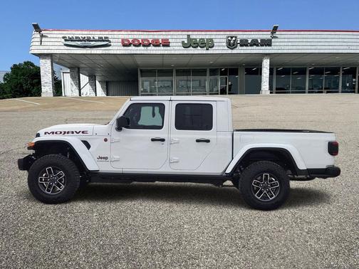 2026 Jeep Gladiator Mojave X 4x4