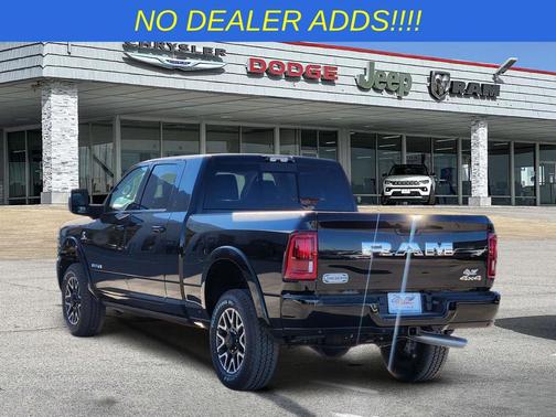 Diamond Black Crystal Pearlcoat 2026 RAM 2500 Longhorn