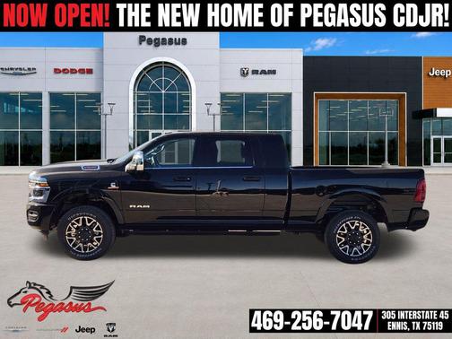 Diamond Black Crystal Pearlcoat 2026 RAM 2500 Longhorn
