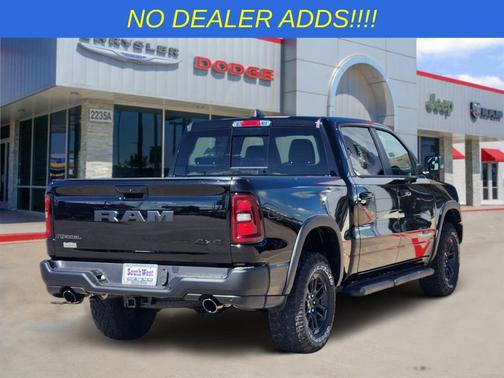 Diamond Black Crystal Pearlcoat 2026 RAM 1500 Rebel