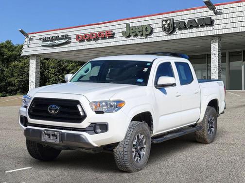 2022 Toyota Tacoma SR