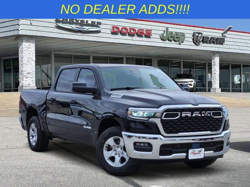 Diamond Black Crystal Pearlcoat 2026 RAM 1500 Big Horn/Lone Star