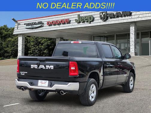 Diamond Black Crystal Pearlcoat 2026 RAM 1500 Big Horn/Lone Star