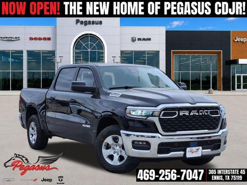 Diamond Black Crystal Pearlcoat 2026 RAM 1500 Big Horn/Lone Star