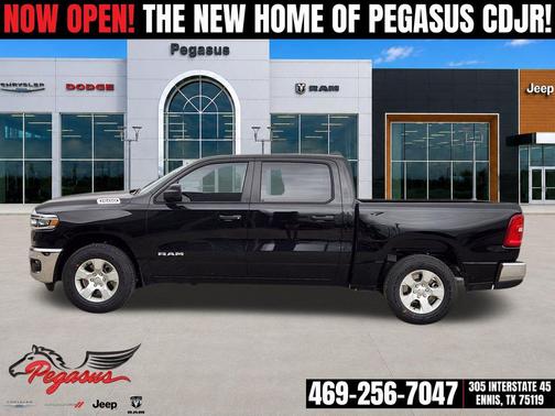 Diamond Black Crystal Pearlcoat 2026 RAM 1500 Big Horn/Lone Star