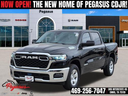 Diamond Black Crystal Pearlcoat 2026 RAM 1500 Big Horn/Lone Star