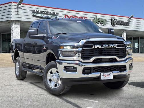 2025 RAM 2500 Tradesman Crew Cab 4x4 6'4' Box