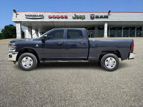 2025 RAM 2500 Tradesman Crew Cab 4x4 6'4' Box