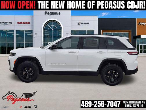 Bright White Clearcoat 2026 Jeep Grand Cherokee Altitude