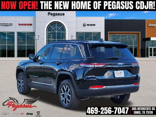 High Gloss Black 2027 Jeep Grand Cherokee Laredo