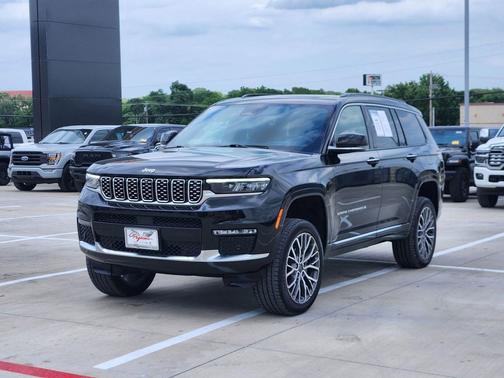 Diamond Black Crystal Pearlcoat 2025 Jeep Grand Cherokee L Summit Reserve