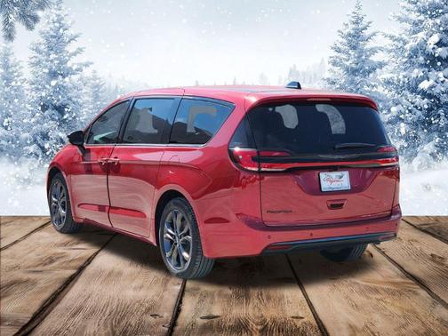 2026 Chrysler Pacifica L