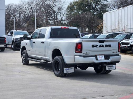 2026 RAM 3500 Lone Star Crew Cab 4x4 8' Box