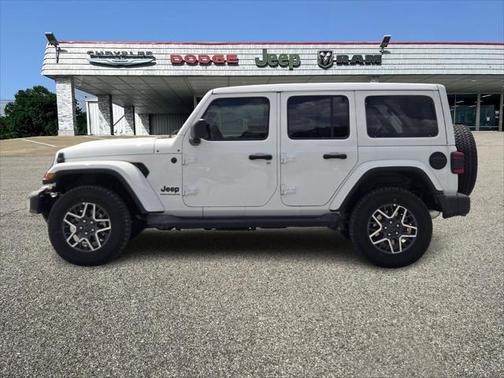 2025 Jeep Wrangler 4-Door Sahara 4x4