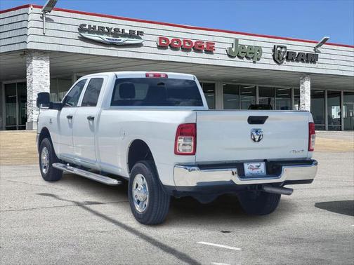 2024 RAM 2500 Tradesman Crew Cab 4x4 8' Box
