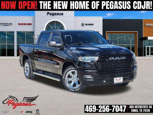 Diamond Black Crystal Pearlcoat 2025 RAM 1500 Big Horn/Lone Star