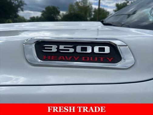 2020 RAM 3500 Tradesman Crew Cab 4x4 8' Box