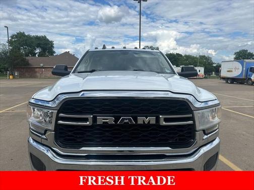 2020 RAM 3500 Tradesman Crew Cab 4x4 8' Box