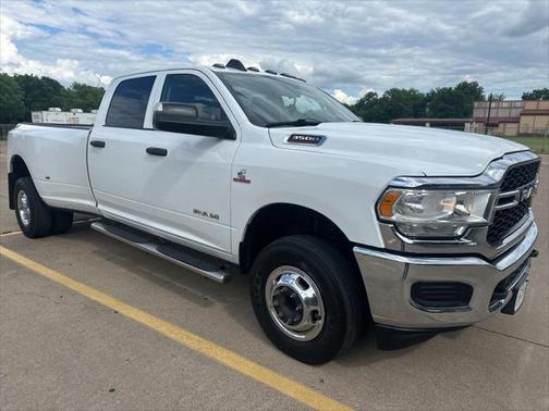 2020 RAM 3500 Tradesman Crew Cab 4x4 8' Box