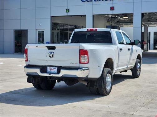 2020 RAM 3500 Tradesman Crew Cab 4x4 8' Box