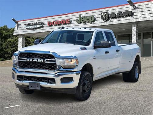 2020 RAM 3500 Tradesman Crew Cab 4x4 8' Box
