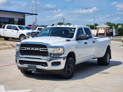 2020 RAM 3500 Tradesman Crew Cab 4x4 8' Box