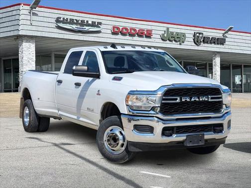2020 RAM 3500 Tradesman Crew Cab 4x4 8' Box
