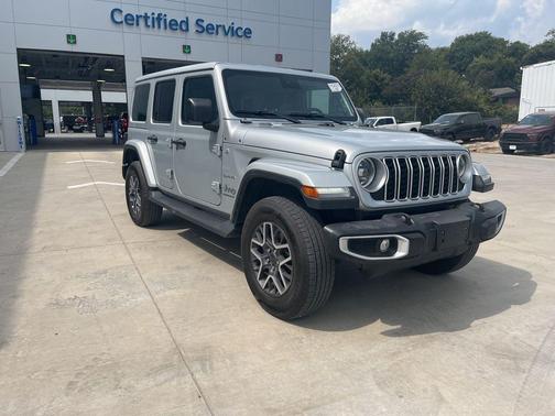 2024 Jeep Wrangler 4-Door Sahara 4x4