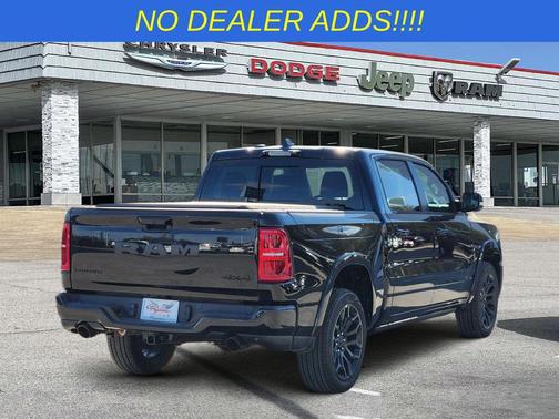 Diamond Black Crystal Pearlcoat 2026 RAM 1500 Limited