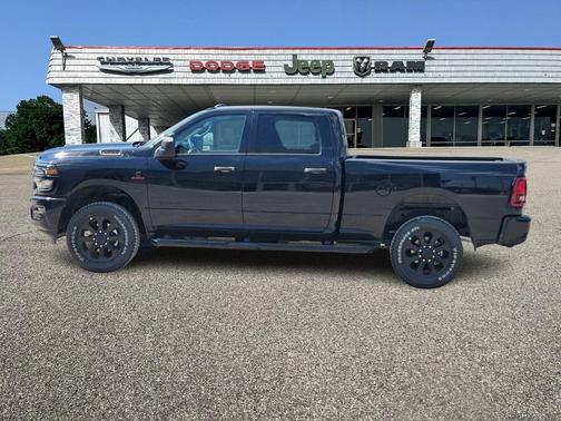 2025 RAM 3500 Lone Star Crew Cab 4x4 6'4' Box