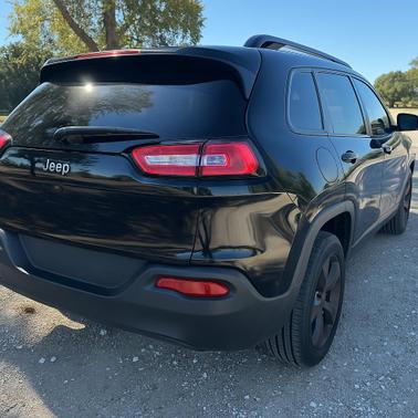 2016 Jeep Cherokee 75th Anniversary