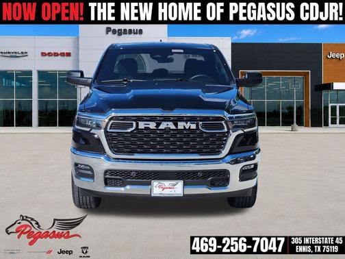 Diamond Black Crystal Pearlcoat 2026 RAM 1500 Big Horn/Lone Star