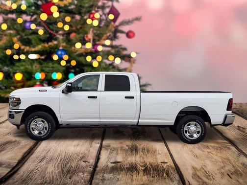 2026 RAM 2500 Tradesman Crew Cab 4x4 8' Box