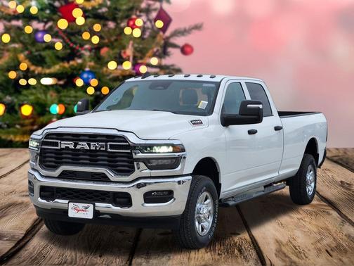 2026 RAM 2500 Tradesman Crew Cab 4x4 8' Box