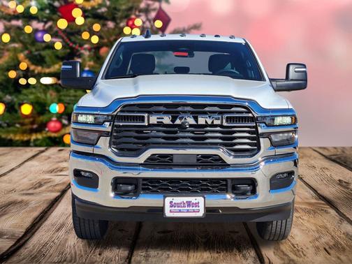 2026 RAM 2500 Tradesman Crew Cab 4x4 6'4' Box