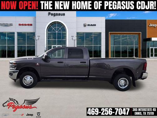 Granite Crystal Metallic Clearcoat 2026 RAM 3500 Tradesman Crew Cab 4x4 8' Box