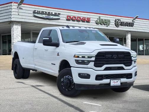 2025 RAM 3500 Laramie Crew Cab 4x4 8' Box