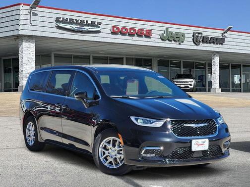 2026 Chrysler Pacifica L