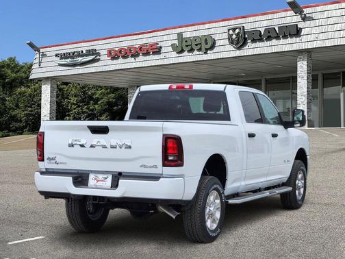 2026 RAM 2500 Lone Star Crew Cab 4x4 6'4' Box