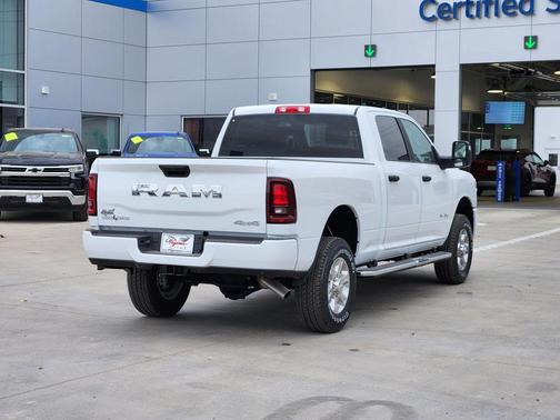 2026 RAM 2500 Lone Star Crew Cab 4x4 6'4' Box