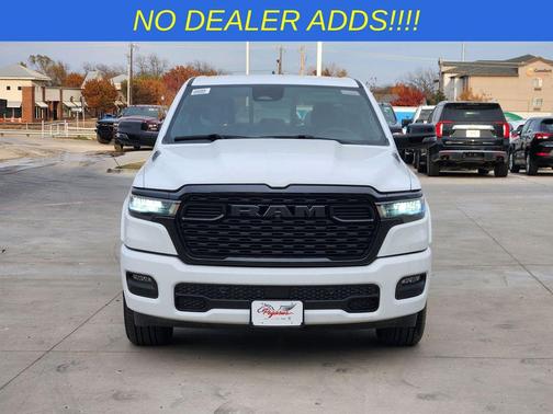 Bright White Clearcoat 2026 RAM 1500 Big Horn/Lone Star