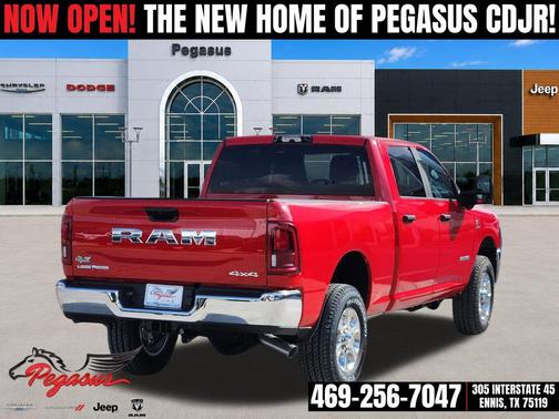 Flame Red Clearcoat 2026 RAM 3500 Lone Star Crew Cab 4x4 6'4' Box