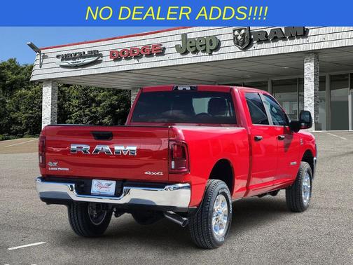 Flame Red Clearcoat 2026 RAM 3500 Lone Star Crew Cab 4x4 6'4' Box